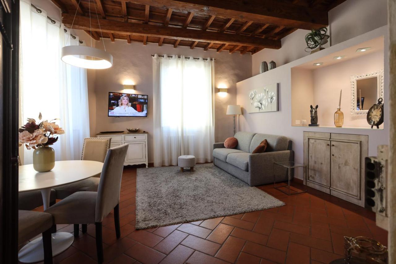 Santo Spirito - Elegante Appartamento In Pieno Centro Firenze Eksteriør billede